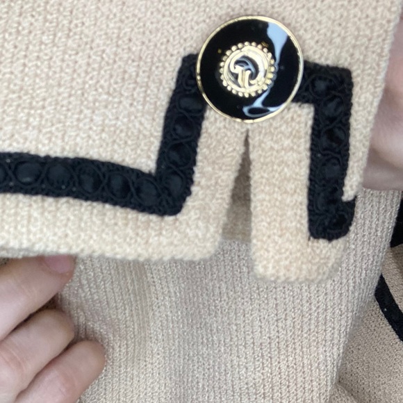 Perfect Condition St. John’s collection -beyond cute - Picture 3 of 4